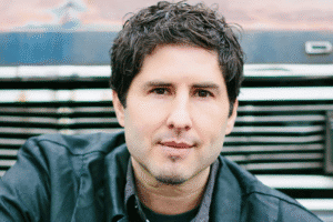 author matt de la pena