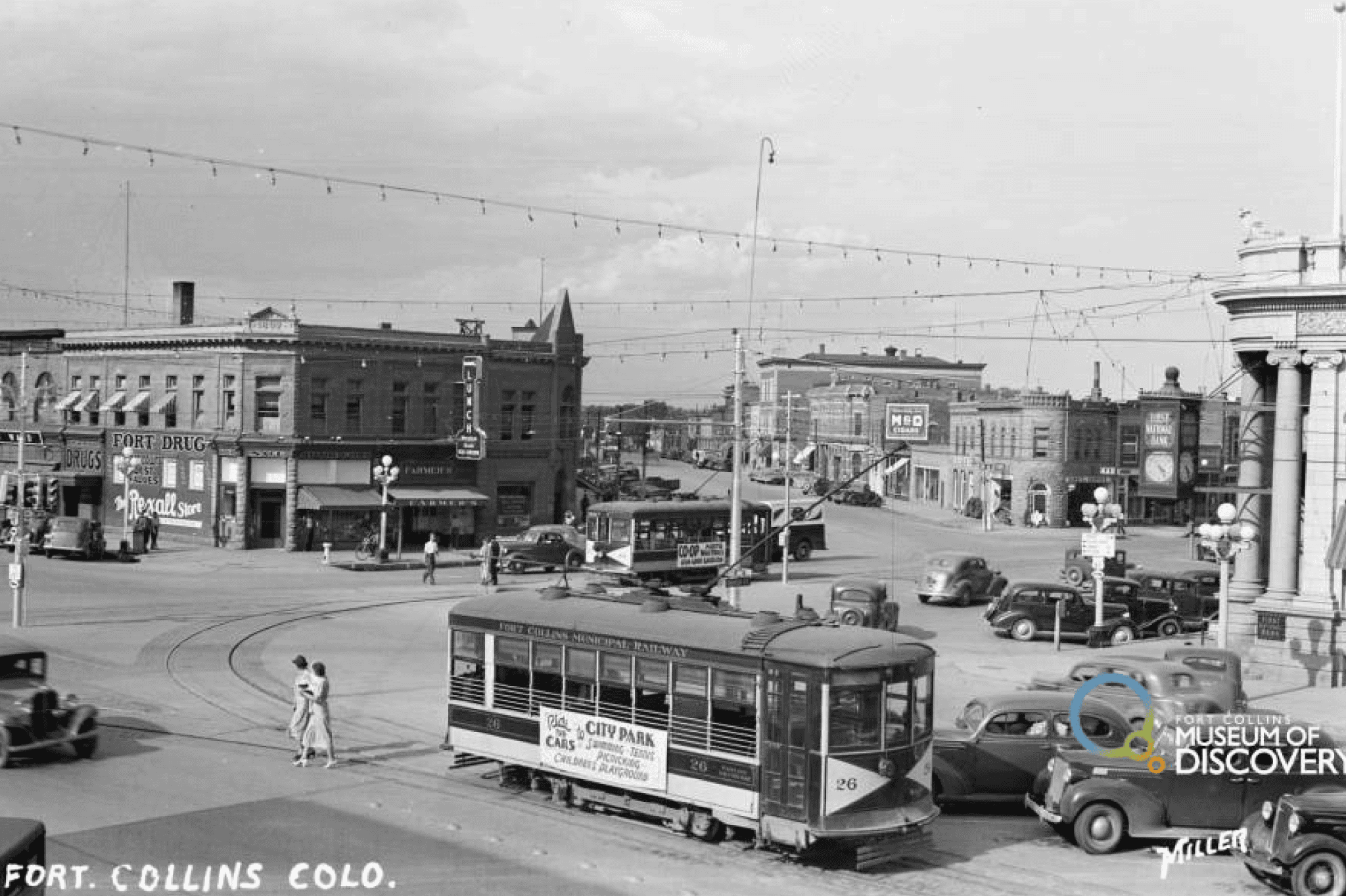 Intersección de College Avenue, Mountain Avenue y Linden Street, Fort Collins, Colorado