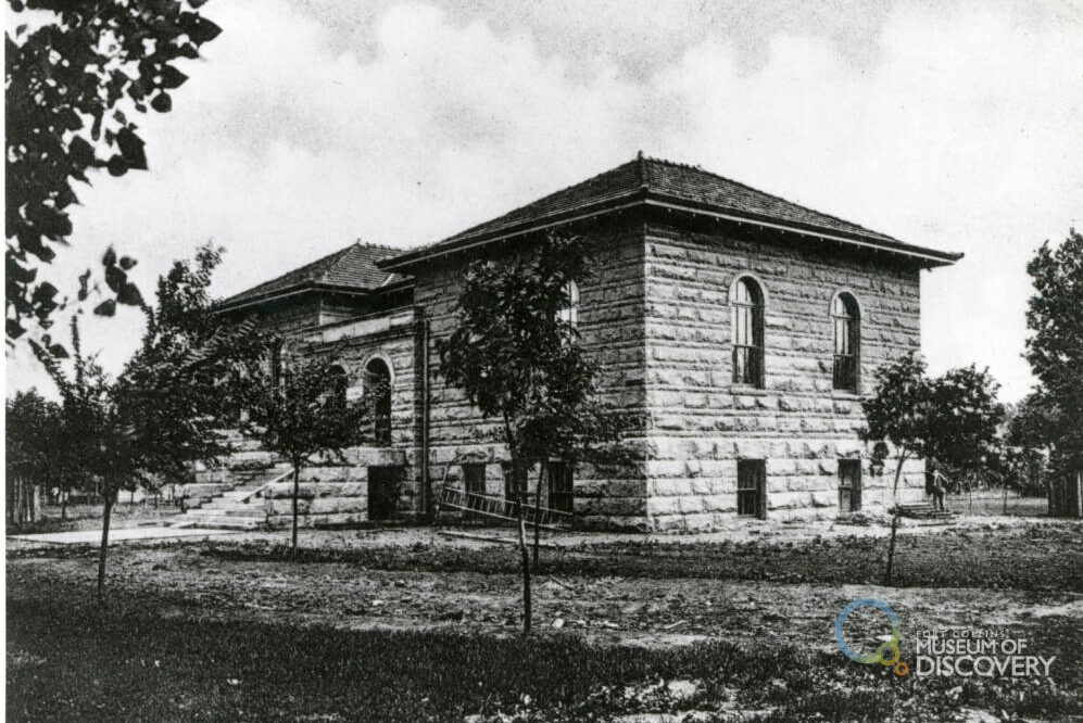 Exterior de la antigua biblioteca pública de Fort Collins.